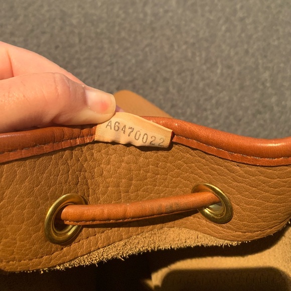 🚫SOLD🚫 Vintage Dooney & Bourke Sling Bag - Picture 6 of 6